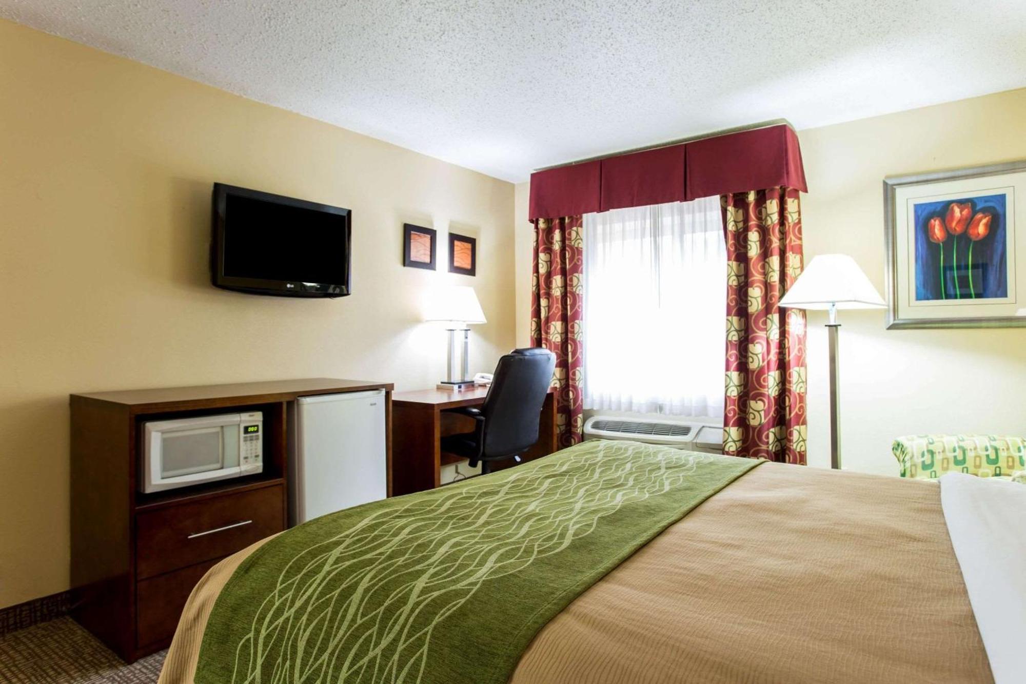 Comfort Inn Columbia-Bush River Екстер'єр фото