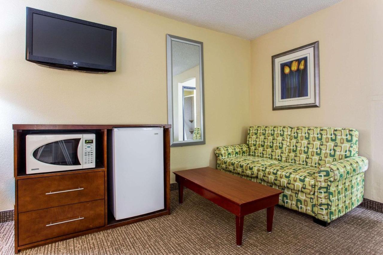Comfort Inn Columbia-Bush River Екстер'єр фото