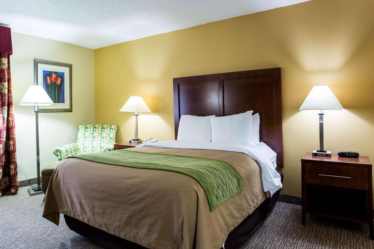 Comfort Inn Columbia-Bush River Екстер'єр фото