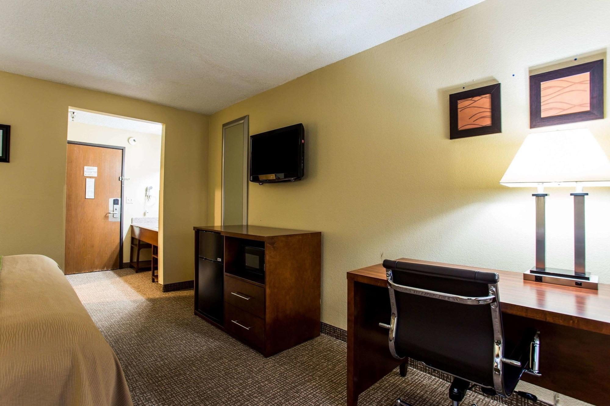 Comfort Inn Columbia-Bush River Екстер'єр фото