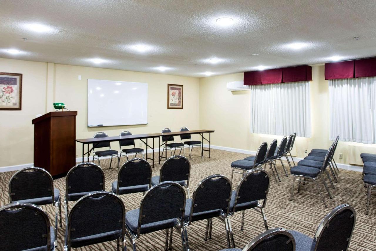 Comfort Inn Columbia-Bush River Екстер'єр фото