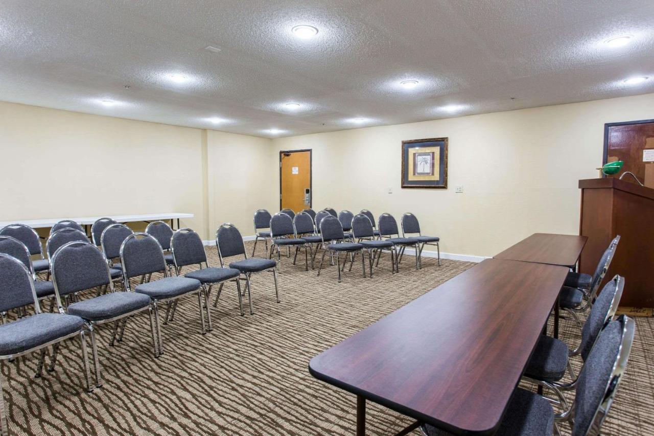 Comfort Inn Columbia-Bush River Екстер'єр фото